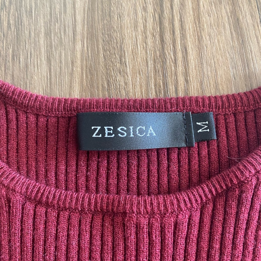 Maroon Ribbed Tank Top - Picture 3 of 3